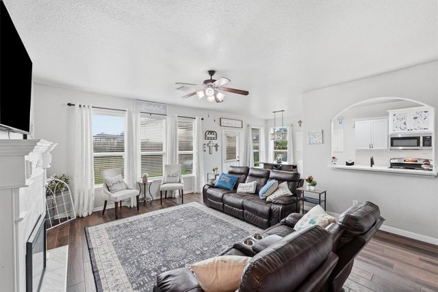 9906 Jewel Lane, Rosharon, TX 77583
