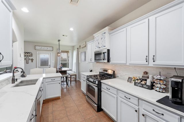 9906 Jewel Lane, Rosharon, TX 77583