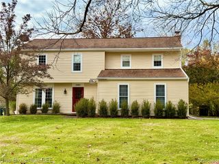 1295 W Fairview Lane, Rochester Hills, MI 48306