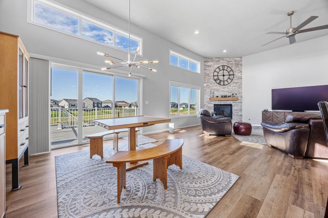 1033 Ashley Drive W, West Fargo, ND 58078