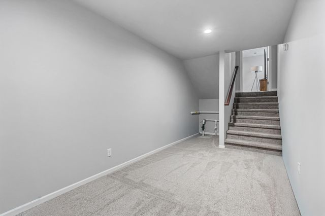 1033 Ashley Drive W, West Fargo, ND 58078