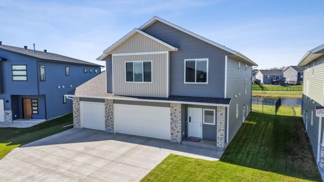1033 Ashley Drive W, West Fargo, ND 58078