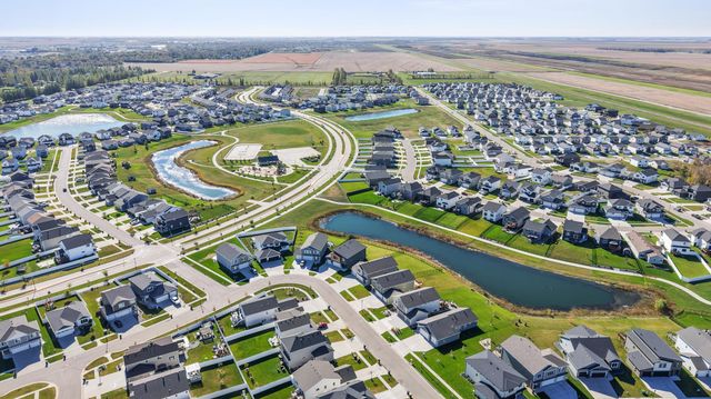 1033 Ashley Drive W, West Fargo, ND 58078