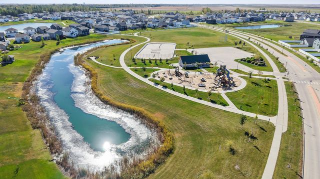 1033 Ashley Drive W, West Fargo, ND 58078