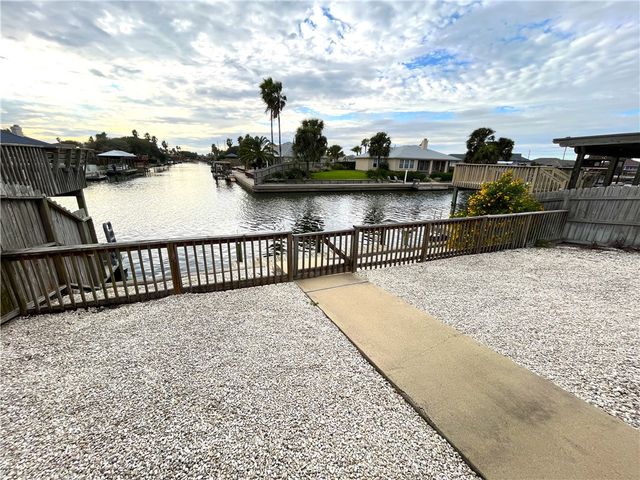 15323 Cruiser St B, Corpus Christi, TX 78418