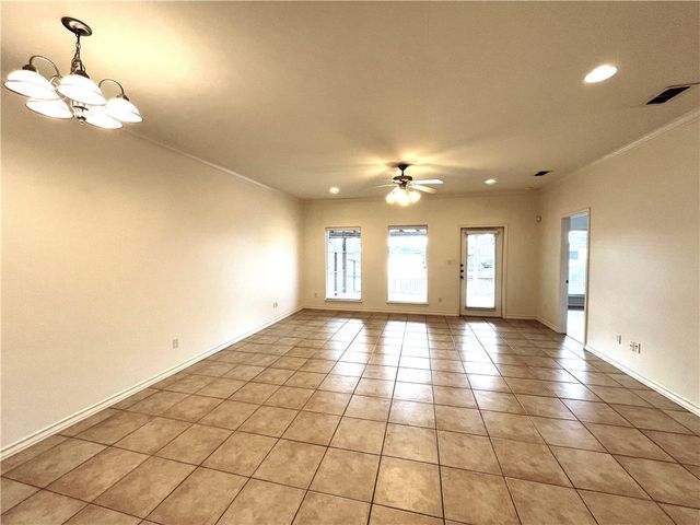 15323 Cruiser St B, Corpus Christi, TX 78418