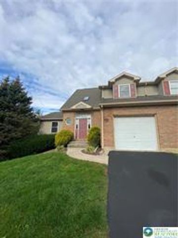 207 Stephanie Drive, Palmer Twp, PA 18045