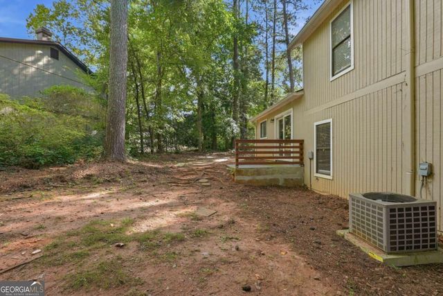 5130 S Woodbridge Trail, Stone Mountain, GA 30088