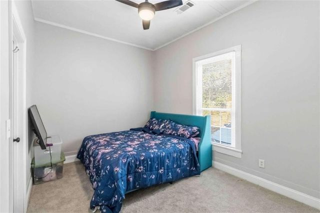 949 E Solomon E Street, Griffin, GA 30223