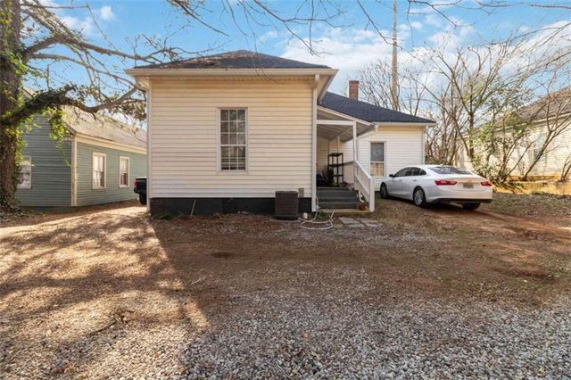 949 E Solomon E Street, Griffin, GA 30223