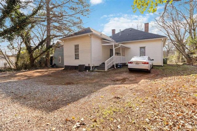 949 E Solomon E Street, Griffin, GA 30223