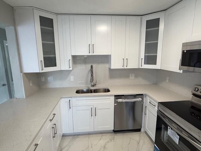 810 Lake Shore Drive 19, Lake Park, FL 33403