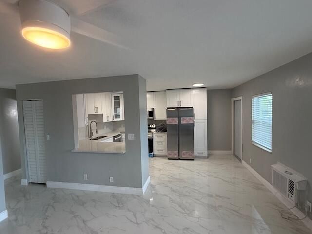 810 Lake Shore Drive 19, Lake Park, FL 33403