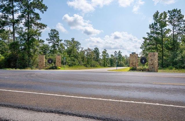 39 Coyote Run, New Waverly, TX 77358