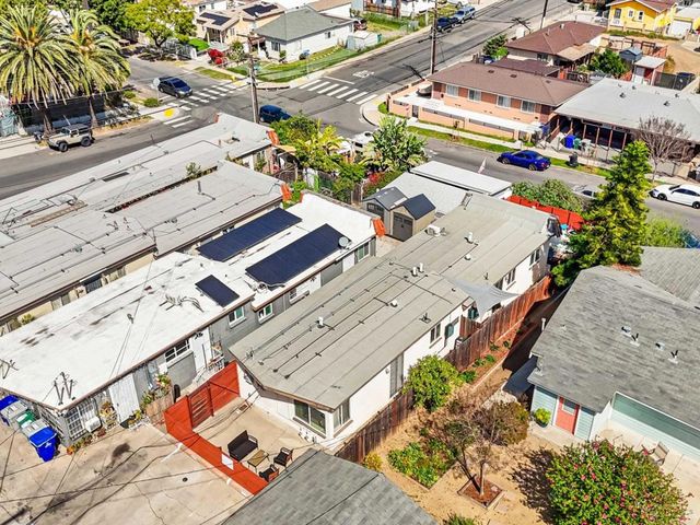 3584 86 Chamoune Avenue, San Diego, CA 92105