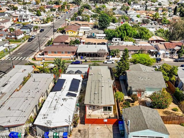 3584 86 Chamoune Avenue, San Diego, CA 92105