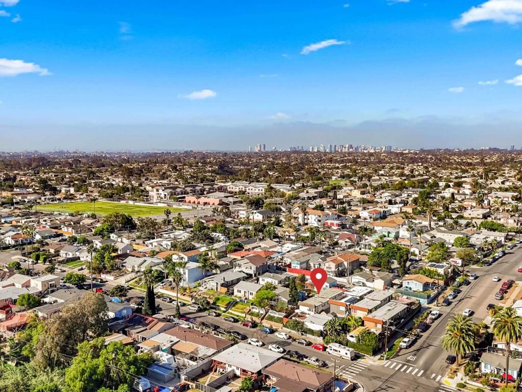 3584 86 Chamoune Avenue, San Diego, CA 92105