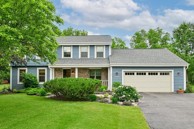 W281N7127 Huntington COURT, Hartland, WI 53029
