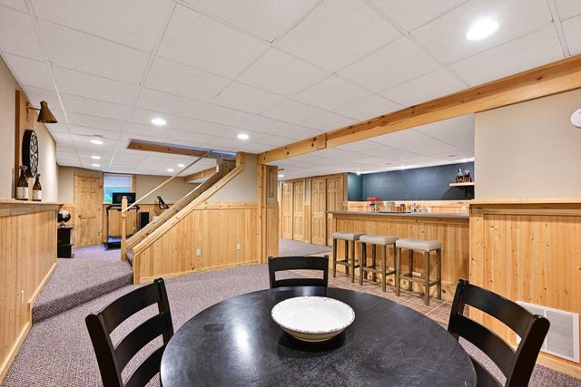 W281N7127 Huntington COURT, Hartland, WI 53029