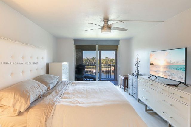 601 Three Islands Blvd 404, Hallandale Beach, FL 33009