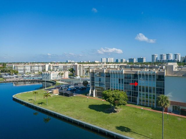 601 Three Islands Blvd 404, Hallandale Beach, FL 33009