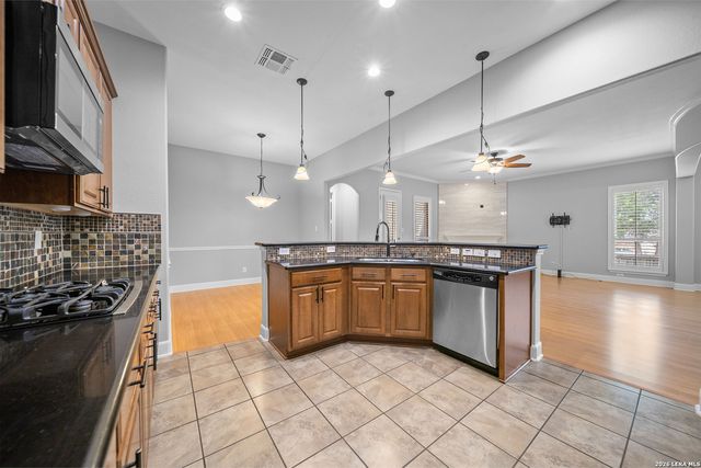 23902 WESTERN MDW, San Antonio, TX 78261