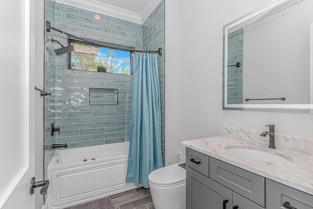 5854 Creekside Dr., Myrtle Beach, SC 29588