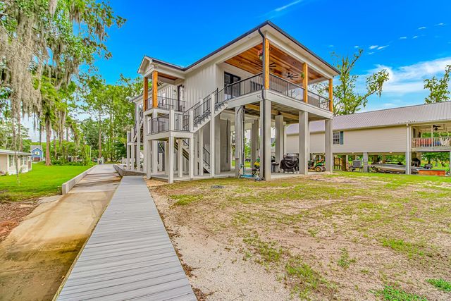 5854 Creekside Dr., Myrtle Beach, SC 29588