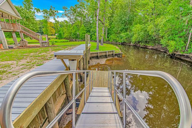 5854 Creekside Dr., Myrtle Beach, SC 29588