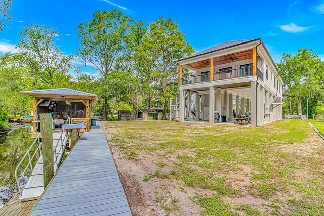 5854 Creekside Dr., Myrtle Beach, SC 29588