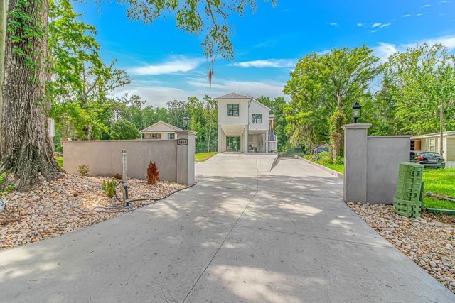 5854 Creekside Dr., Myrtle Beach, SC 29588