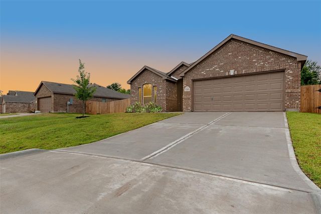 12443 Lake Conroe Hills Drive, Willis, TX 77318
