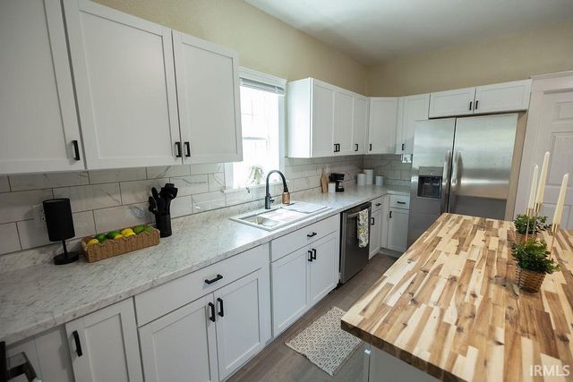 1217 W 3rd Street, Anderson, IN 47304