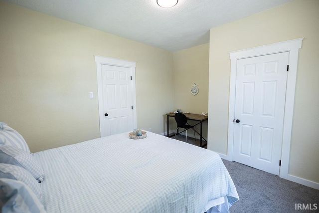 1217 W 3rd Street, Anderson, IN 47304