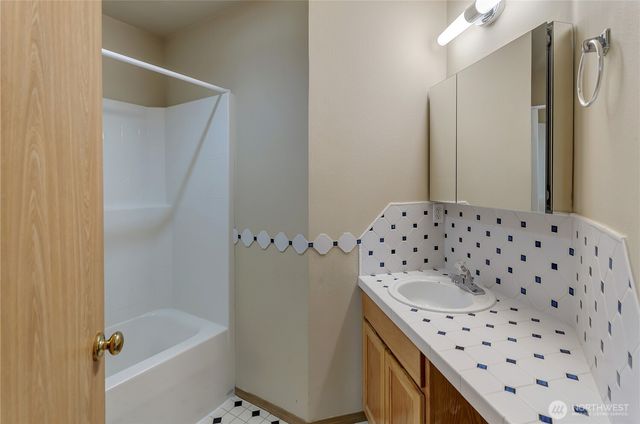 11019 185th Avenue E, Bonney Lake, WA 98391