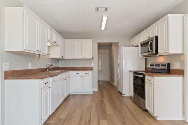 1931 Portway Rd, Spring Hill, TN 37174