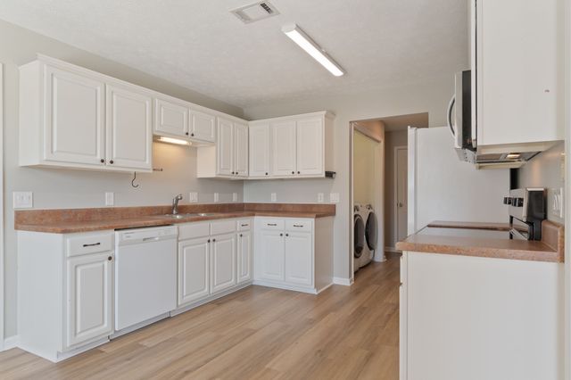 1931 Portway Rd, Spring Hill, TN 37174