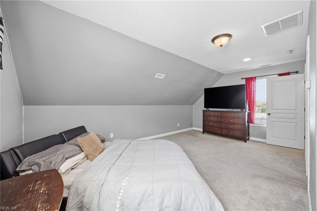 2217 Kirkby LN, Virginia Beach, VA 23456