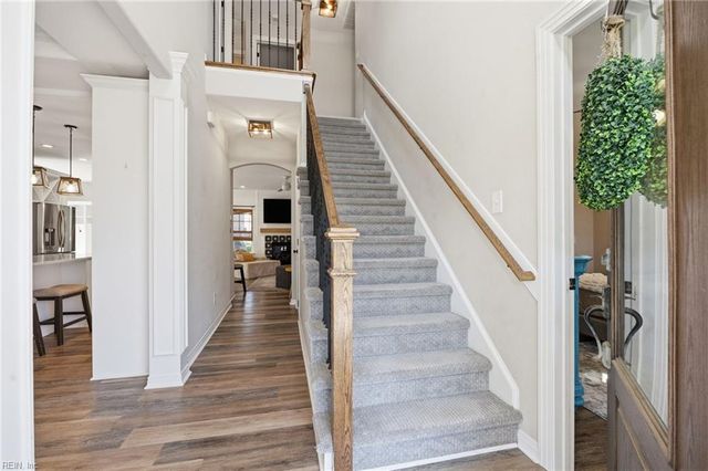 2217 Kirkby LN, Virginia Beach, VA 23456