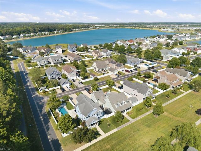 2217 Kirkby LN, Virginia Beach, VA 23456
