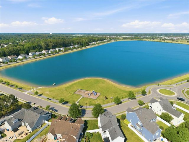 2217 Kirkby LN, Virginia Beach, VA 23456