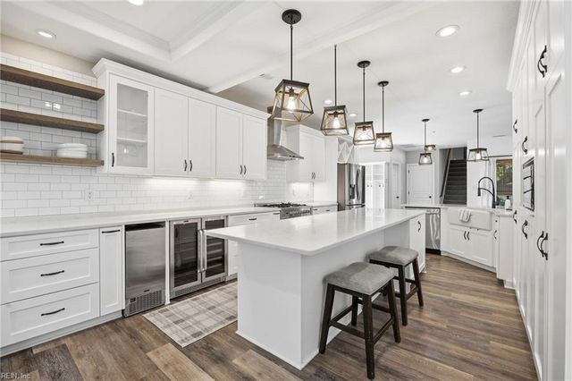 2217 Kirkby LN, Virginia Beach, VA 23456