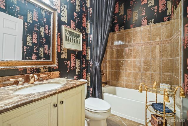 85 Beth Page Drive, Monroe, NJ 08831