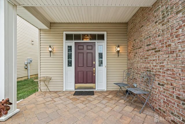 85 Beth Page Drive, Monroe, NJ 08831