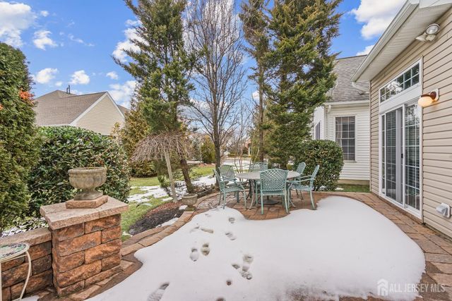 85 Beth Page Drive, Monroe, NJ 08831