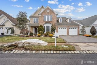 85 Beth Page Drive, Monroe, NJ 08831
