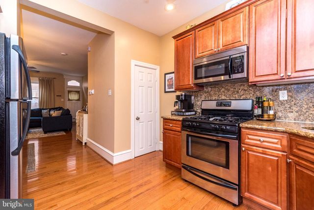 2538 S BANCROFT ST, Philadelphia, PA 19145