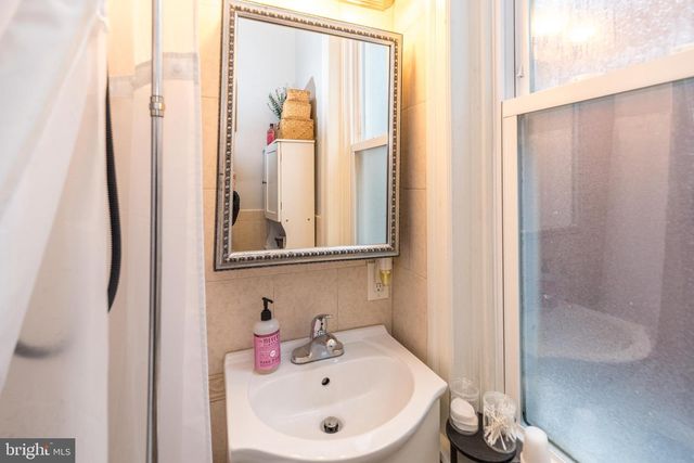 2538 S BANCROFT ST, Philadelphia, PA 19145