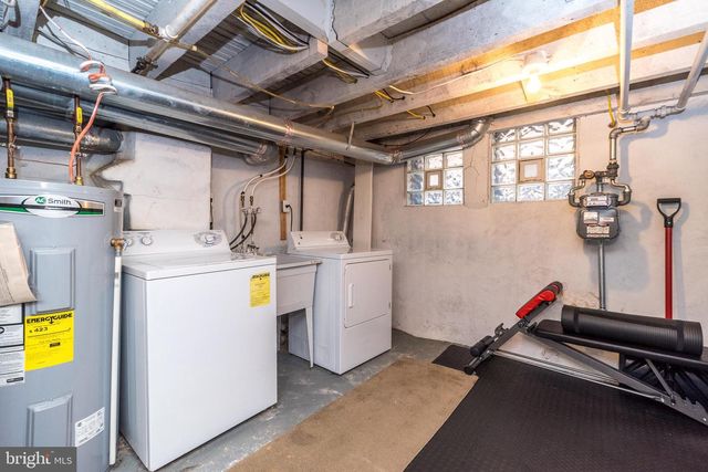 2538 S BANCROFT ST, Philadelphia, PA 19145