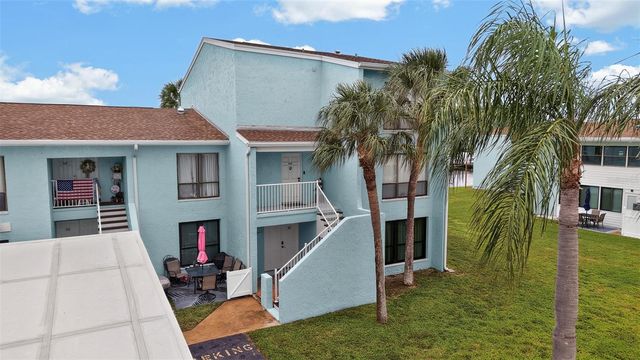 1 WINDRUSH BOULEVARD 65, Indian Rocks Beach, FL 33785